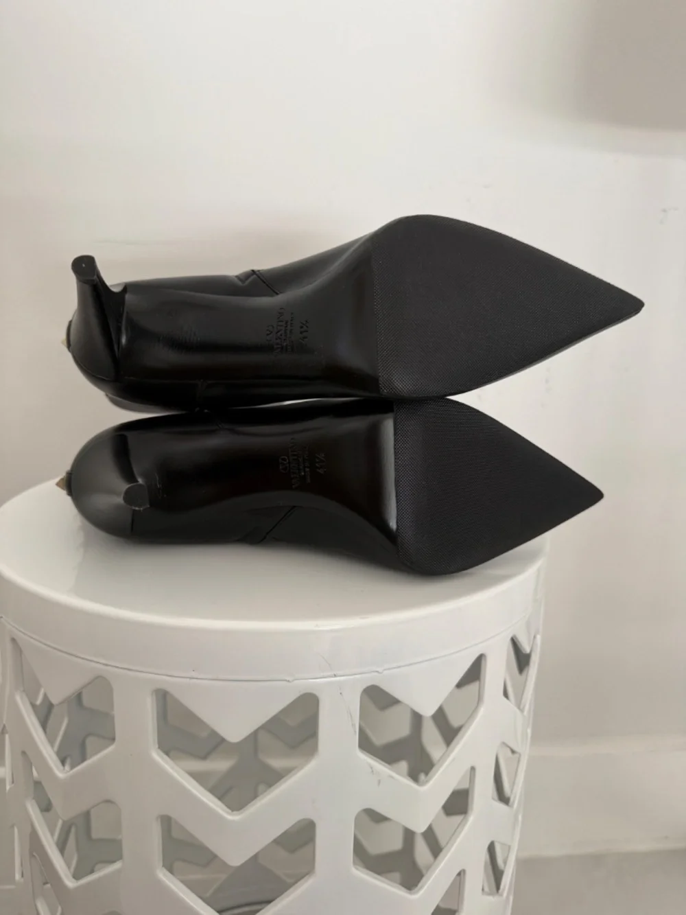 Valentino Garavani Rockstud Black Calfskin Leather Ankle Boot - Picture 7 of 9